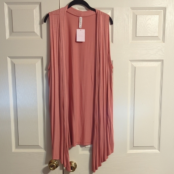 Zenana Outfitters Sweaters - Zenana Outfitters Peach Sleeveless Cardigan Duster NWT
